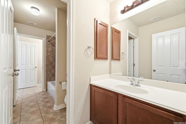 1914 Lake Peipsi, San Antonio, TX 78251