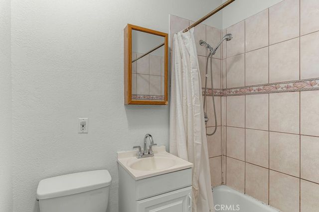 2438 E 114th, Los Angeles, CA 90059