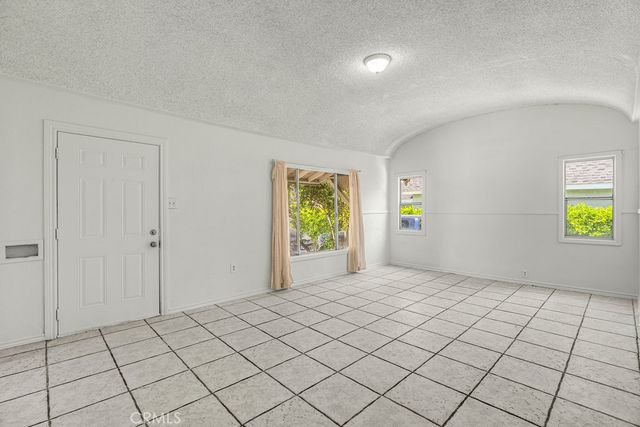 2438 E 114th, Los Angeles, CA 90059