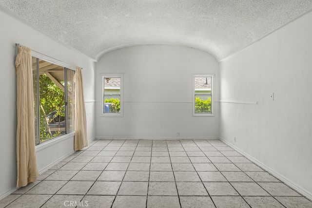 2438 E 114th, Los Angeles, CA 90059