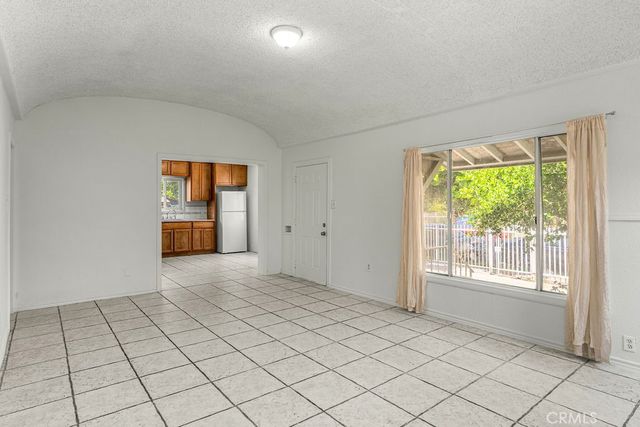 2438 E 114th, Los Angeles, CA 90059