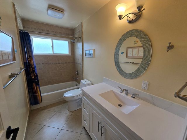 6683 Gross, West Hills (los Angeles), CA 91307