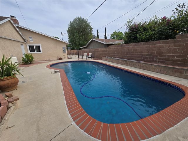 6683 Gross, West Hills (los Angeles), CA 91307