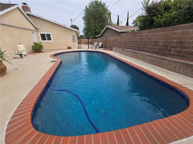 6683 Gross, West Hills (los Angeles), CA 91307