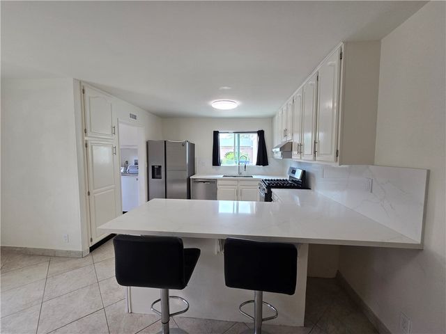 6683 Gross, West Hills (los Angeles), CA 91307