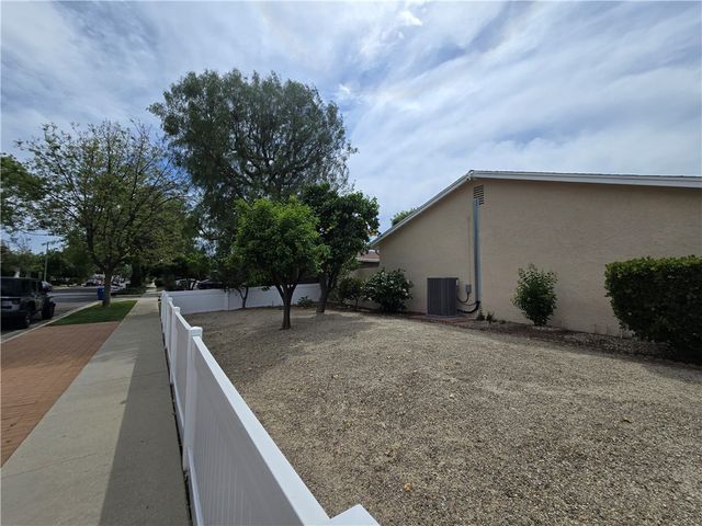 6683 Gross, West Hills (los Angeles), CA 91307