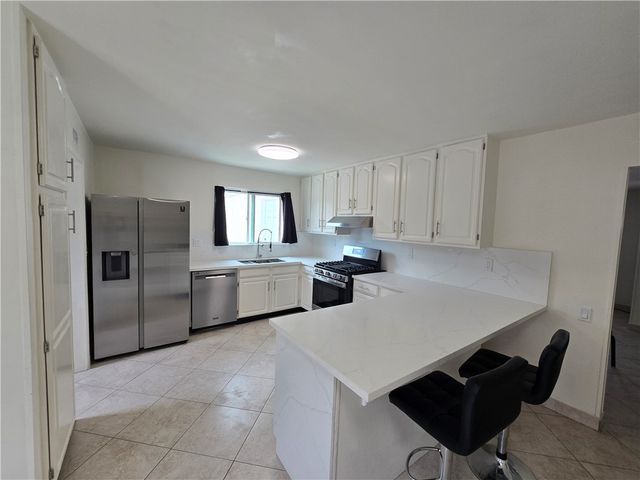 6683 Gross, West Hills (los Angeles), CA 91307