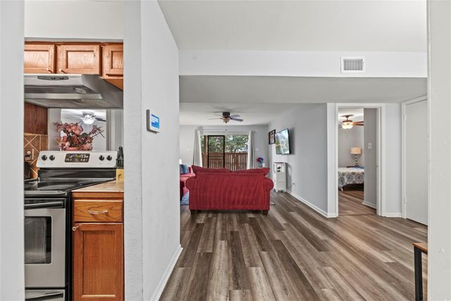 8525 Hearth Drive 21, Houston, TX 77054