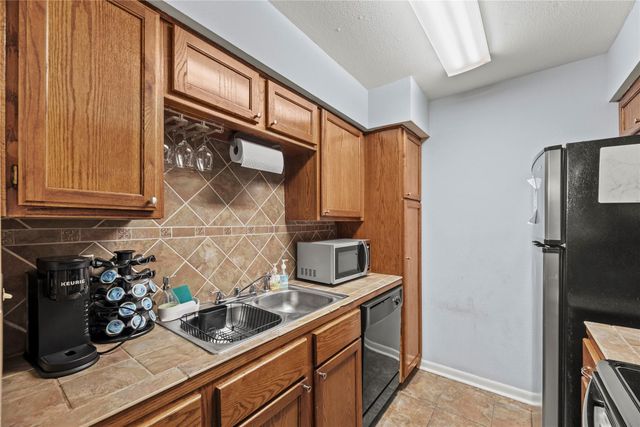 8525 Hearth Drive 21, Houston, TX 77054