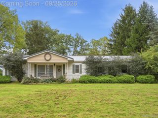5370 Hollow Corners Road, Dryden Township, MI 48428