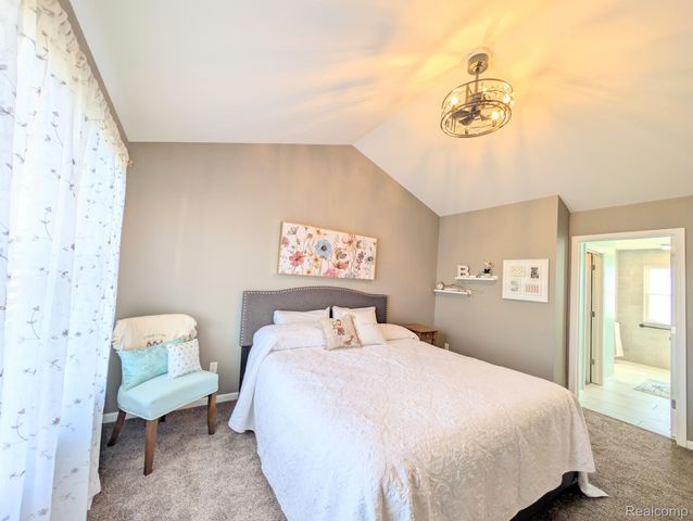 5441 Meadow Creek Court, Flint Charter Township, MI 48532