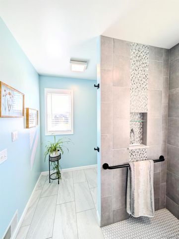 5441 Meadow Creek Court, Flint Charter Township, MI 48532