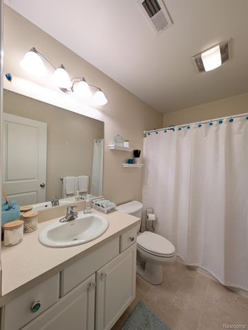 5441 Meadow Creek Court, Flint Charter Township, MI 48532