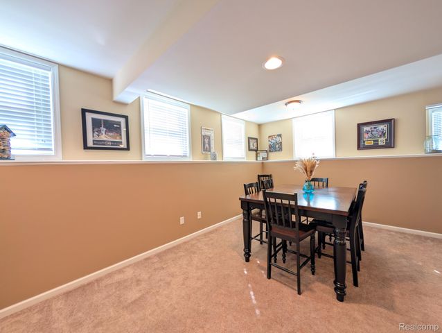 5441 Meadow Creek Court, Flint Charter Township, MI 48532