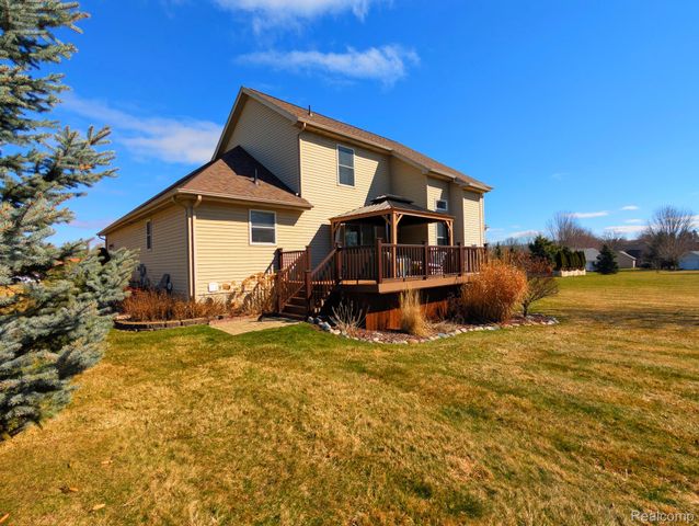 5441 Meadow Creek Court, Flint Charter Township, MI 48532