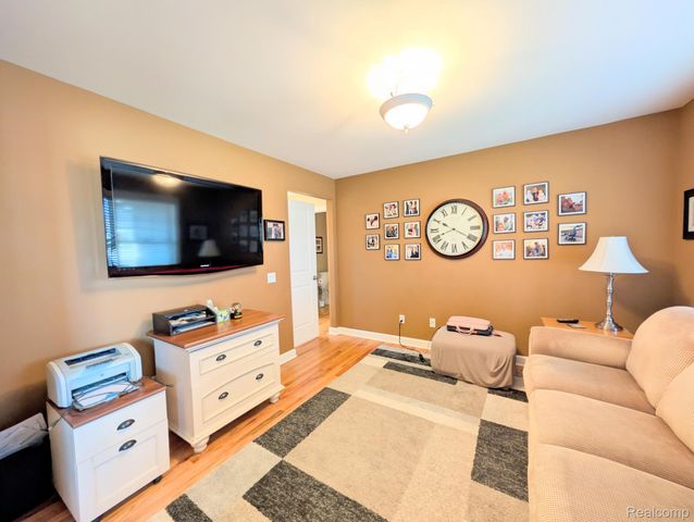 5441 Meadow Creek Court, Flint Charter Township, MI 48532