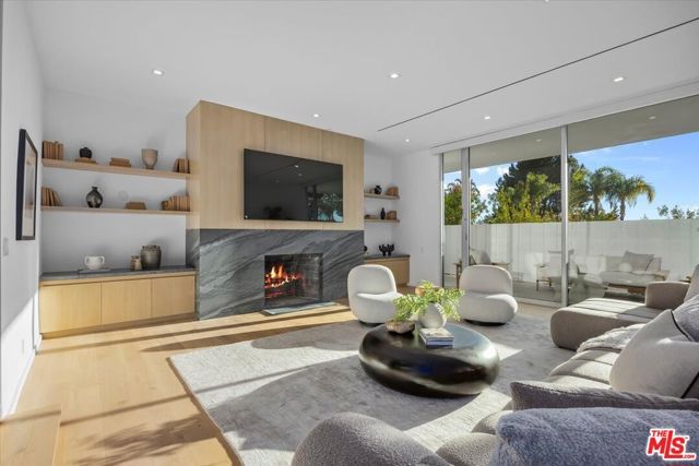 1836 Loma Vista Drive, Beverly Hills, CA 90210