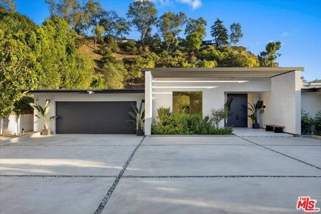 1836 Loma Vista Drive, Beverly Hills, CA 90210