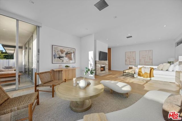 1836 Loma Vista Drive, Beverly Hills, CA 90210