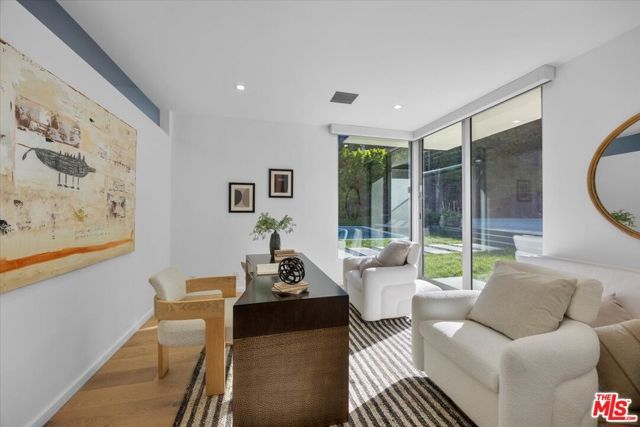 1836 Loma Vista Drive, Beverly Hills, CA 90210