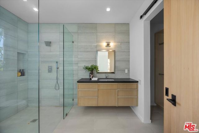 1836 Loma Vista Drive, Beverly Hills, CA 90210
