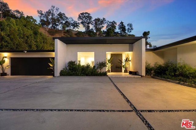 1836 Loma Vista Drive, Beverly Hills, CA 90210
