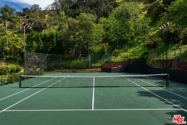 1836 Loma Vista Drive, Beverly Hills, CA 90210