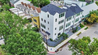 2303 Yupon Street, Houston, TX 77006
