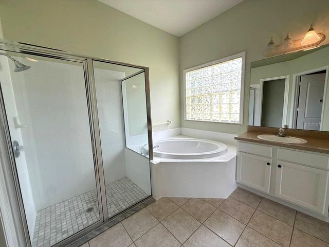 5335 BOLD VENTURE PLACE, Wesley Chapel, FL 33544
