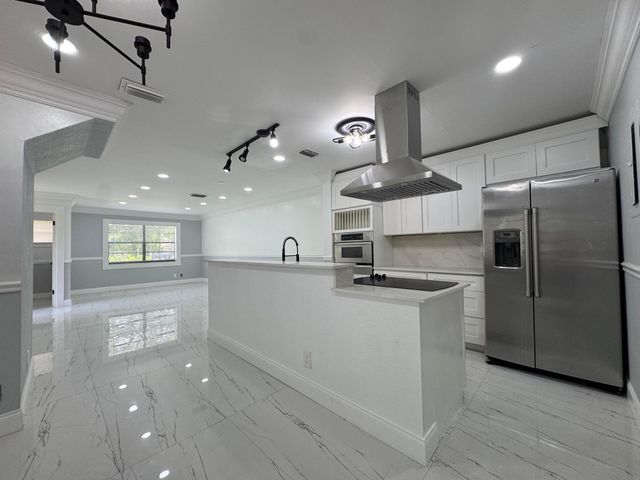 613 NW 47TH Street, Deerfield Beach, FL 33064