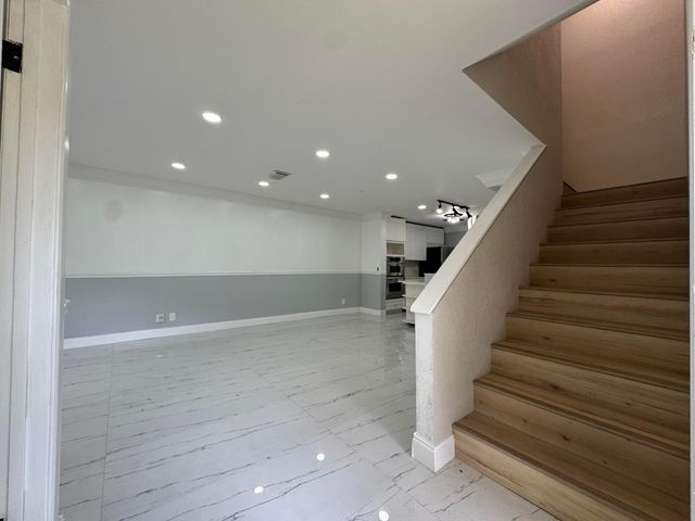 613 NW 47TH Street, Deerfield Beach, FL 33064
