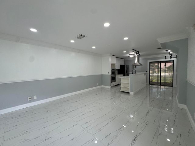 613 NW 47TH Street, Deerfield Beach, FL 33064