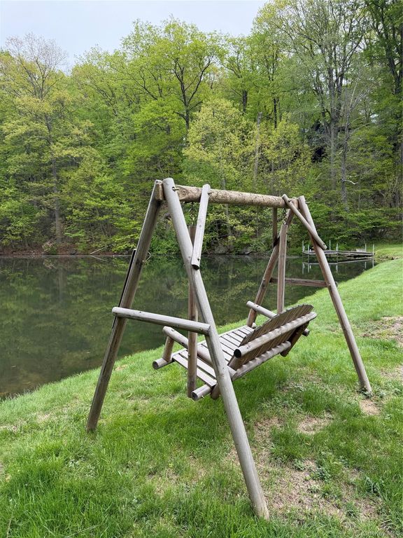 301 Roaring Brook Road, Chappaqua, NY 10514 — photo 2