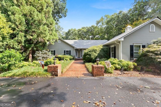 731 Hidden Lakes Trail, Jefferson, GA 30549