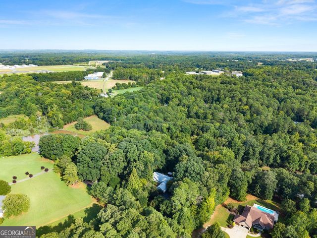 731 Hidden Lakes Trail, Jefferson, GA 30549