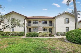 7657 Tahiti Lane 202, Lake Worth, FL 33467