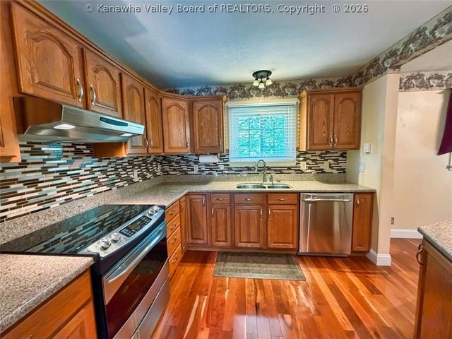 117 Wildwood Drive, Elkview, WV 25071