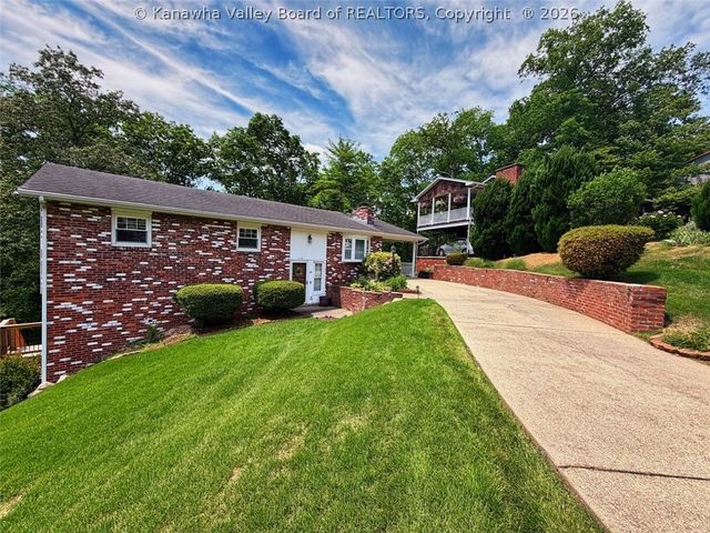 117 Wildwood Drive, Elkview, WV 25071