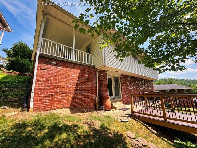 117 Wildwood Drive, Elkview, WV 25071