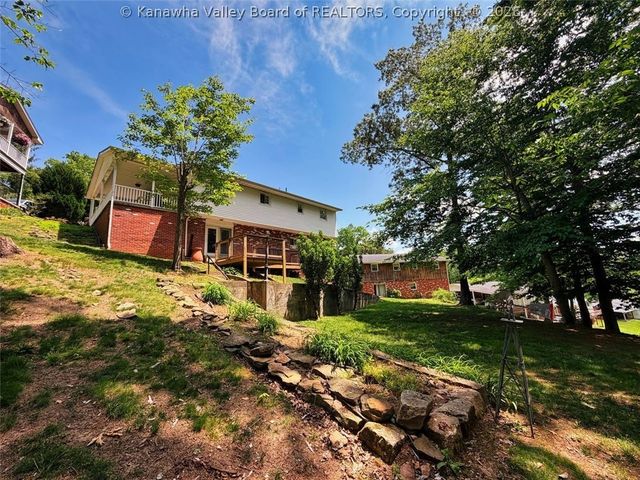 117 Wildwood Drive, Elkview, WV 25071