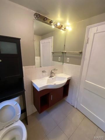 7602 Alicia Avenue, St Louis, MO 63143