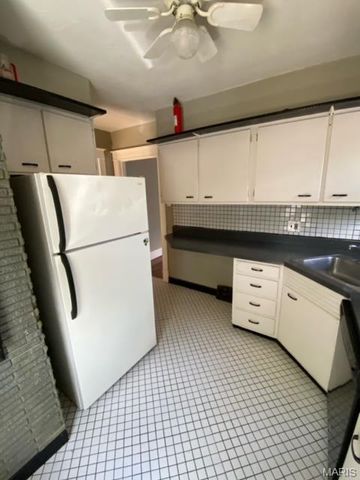 7602 Alicia Avenue, St Louis, MO 63143