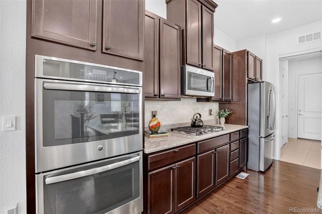 8270 S Jackson Gap Court, Aurora, CO 80016