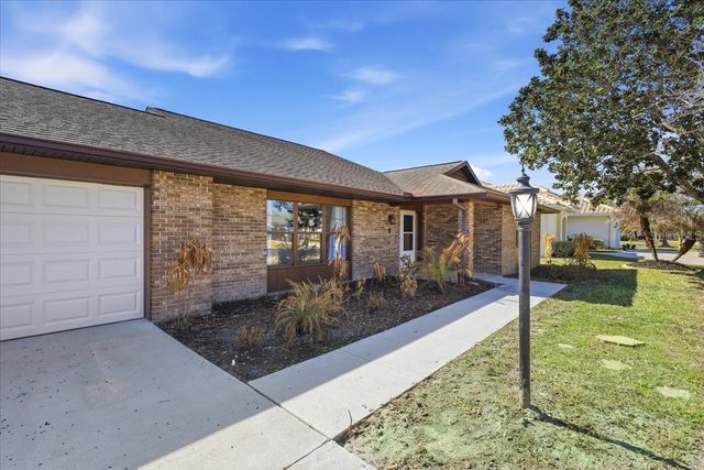 10 FLAMETREE COURT, Palm Coast, FL 32137