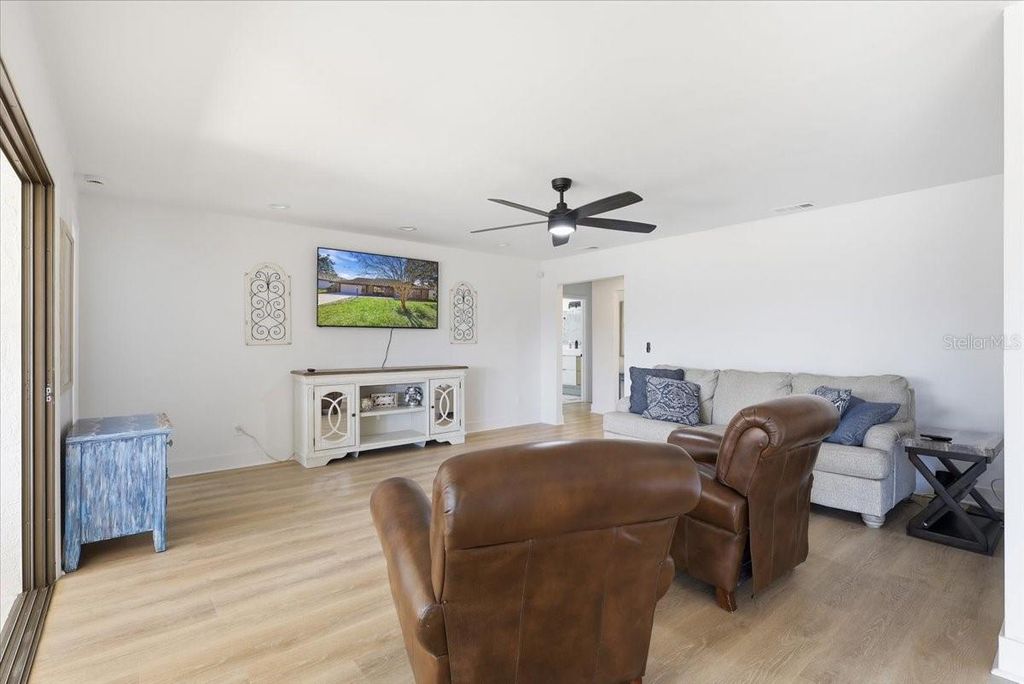 Image 20 of property listing at 10 FLAMETREE COURT, Palm Coast, FL 32137