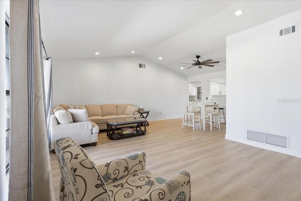 Image 10 of property listing at 10 FLAMETREE COURT, Palm Coast, FL 32137