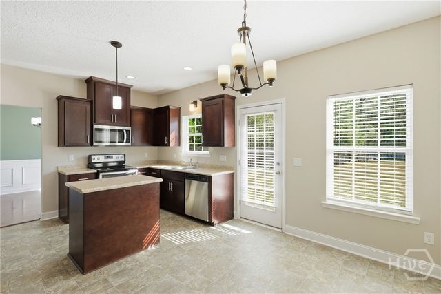 732 Waterlily Court, Hinesville, GA 31313