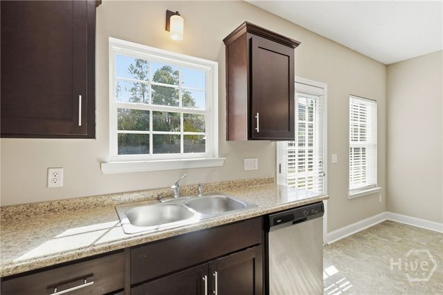 732 Waterlily Court, Hinesville, GA 31313