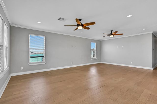 16506 Trinidad Way, Jamaica Beach, TX 77554