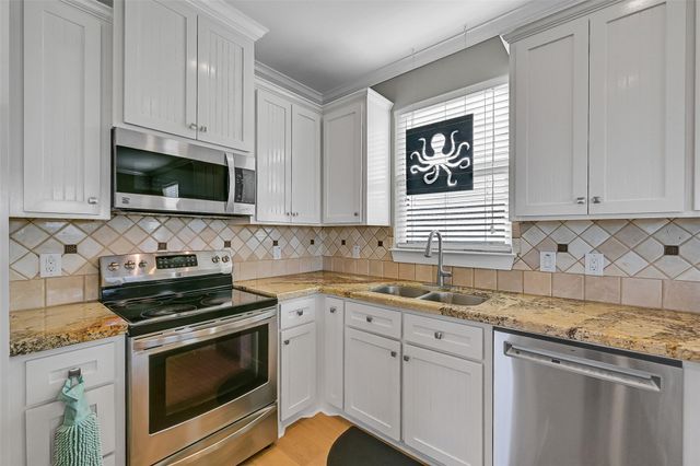 16506 Trinidad Way, Jamaica Beach, TX 77554